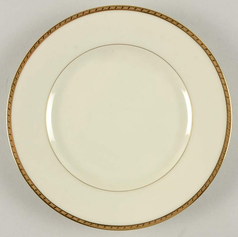 Mignon Salad Plate by Black Knight-1