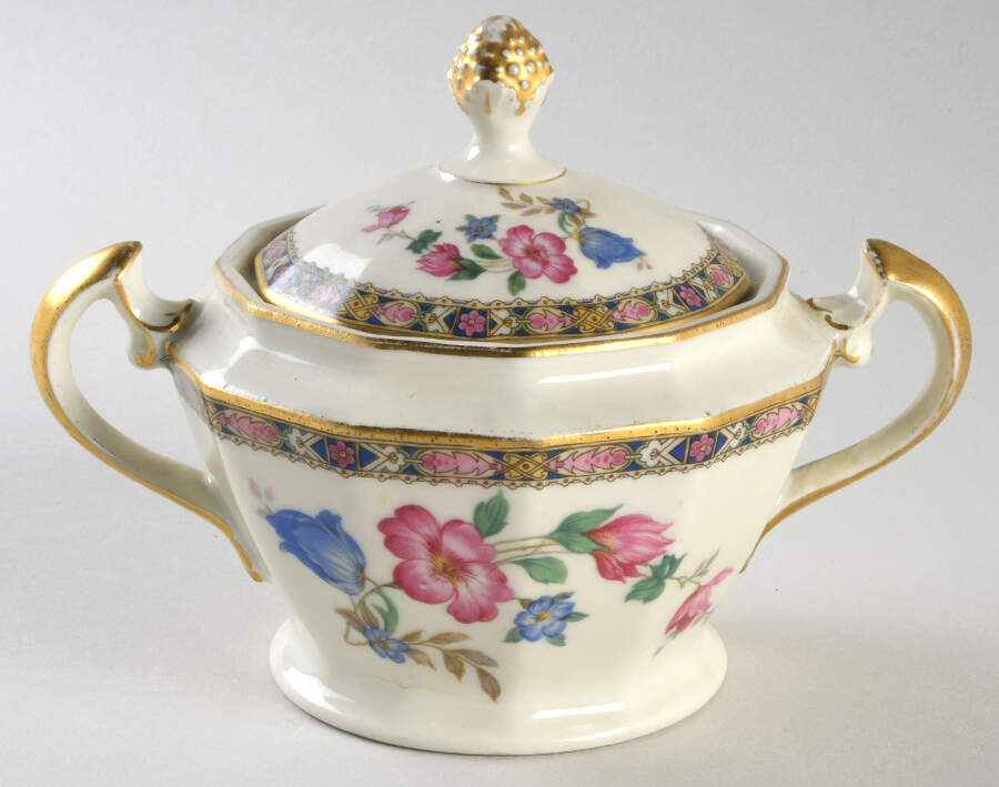 Palmero Sugar Bowl & Lid by Black Knight-1