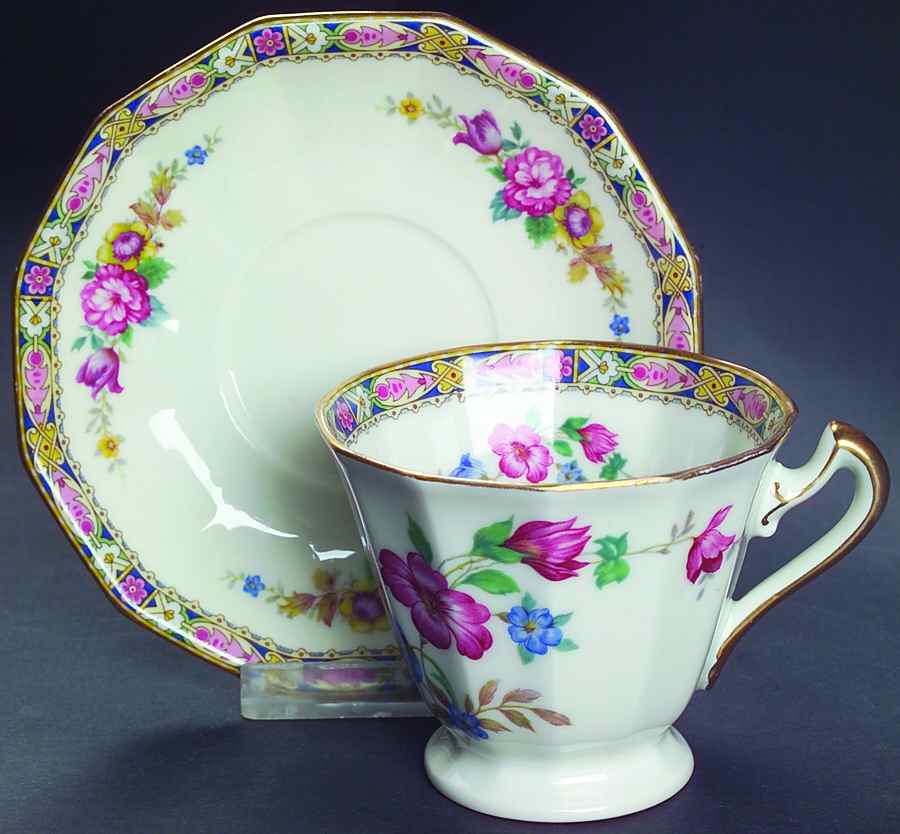 Palmero Footed Cup & Saucer Set by Black Knight-1