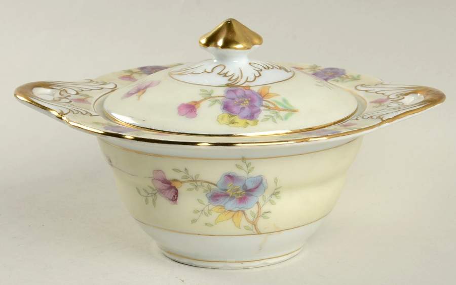 Rambler Rose Sugar Bowl & Lid by Black Knight-1