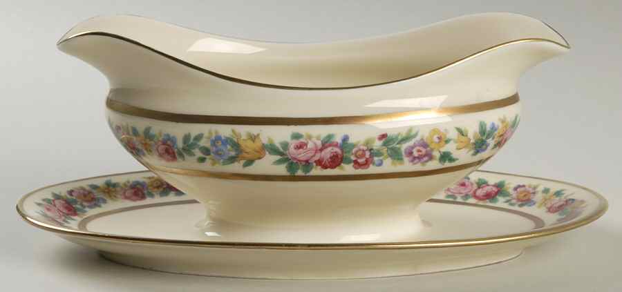 Rosemarie Gravy Boat with Attached Underplate by Black Knight-1