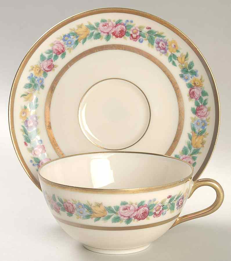 Rosemarie Flat Cup & Saucer Set by Black Knight-1
