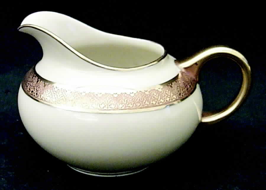 Trianon Creamer by Black Knight-1