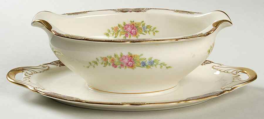 Washington Gravy Boat with Attached Underplate by Black Knight-1