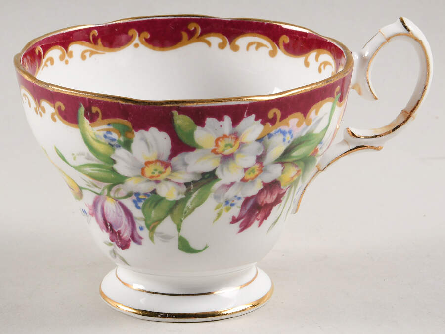 Narcissus (Maroon) Footed Cup by Bell China-1