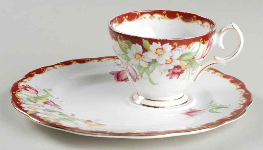 Narcissus (Maroon) Snack Plate & Cup Set by Bell China-1