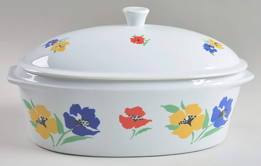 Anemone 3 Quart Oval Covered Casserole by Block-1