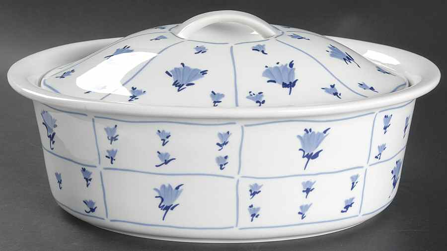 Blue Fields 2.5 Quart Oval Covered Casserole by Block-1