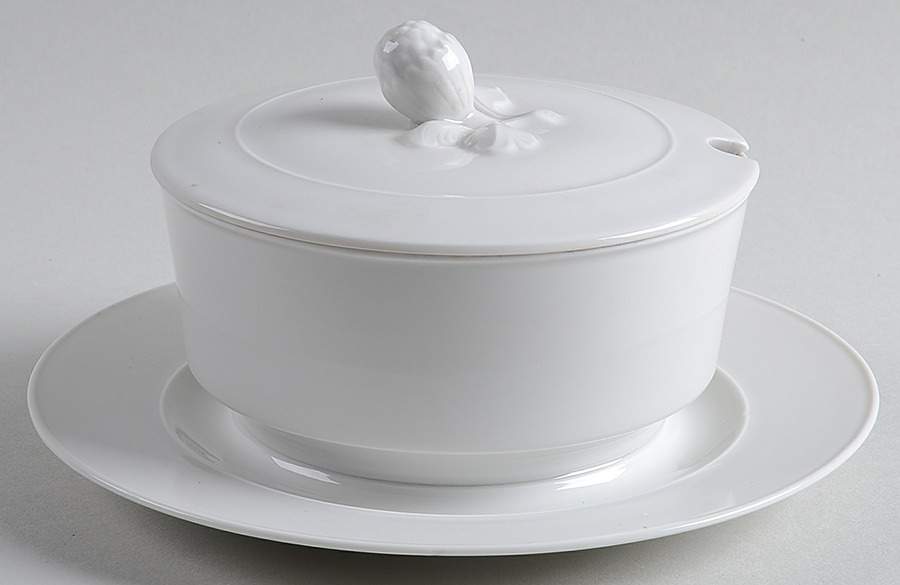Chateau Blanc Gravy Boat & Lid w/Underplate by Block-1