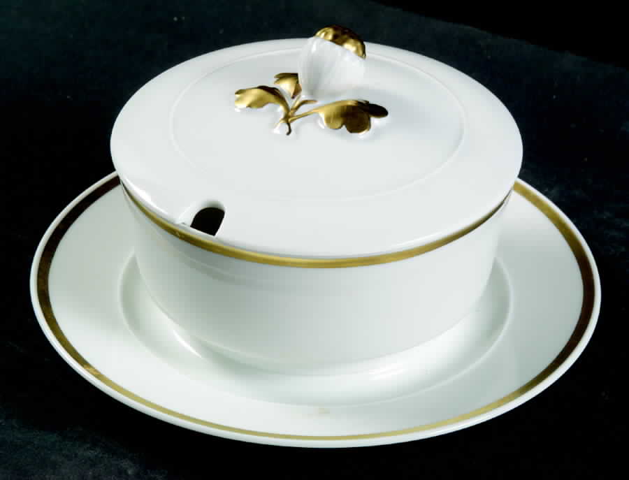 Chateau D'Or Gravy Boat w/Attached Underplate & Lid by Block-1