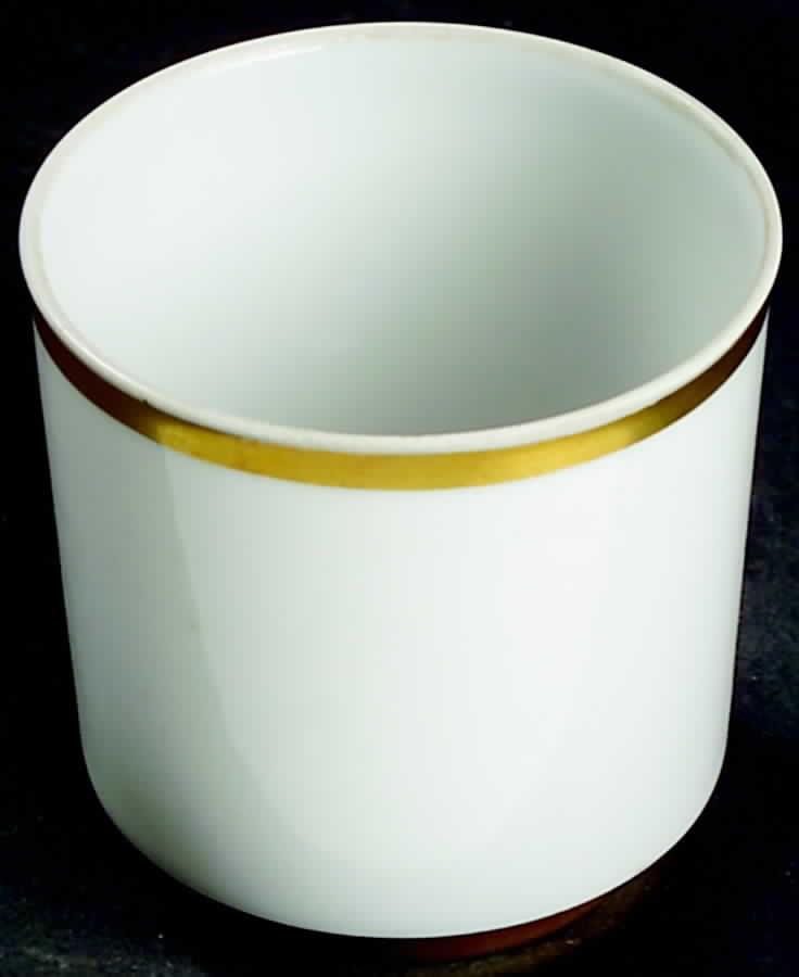 Chateau D'Or Cigarette Holder by Block-1