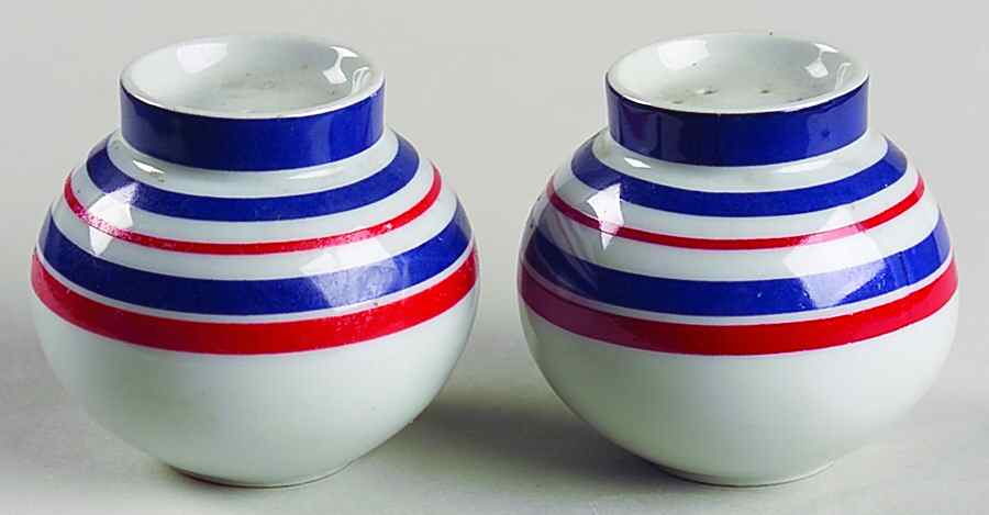 Chili Salt & Pepper Set by Block-1