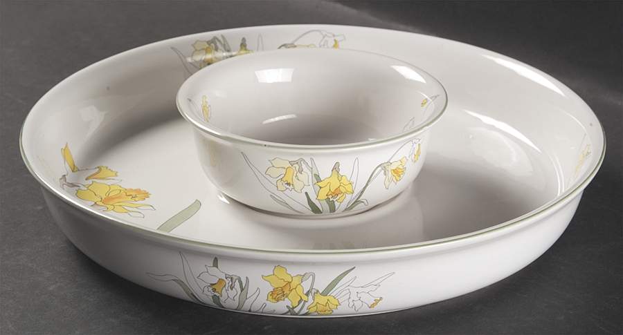 Daffodil (2 Piece) Chip & Dip Set by Block-1