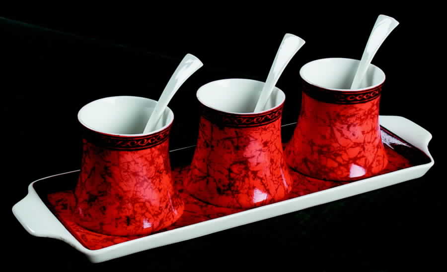Flamenco 3-Piece Condiment Set with Tray by Block-1