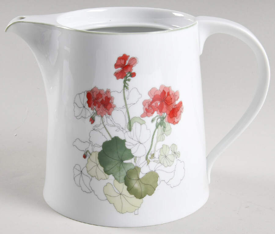 Geranium Teapot No Lid by Block-1