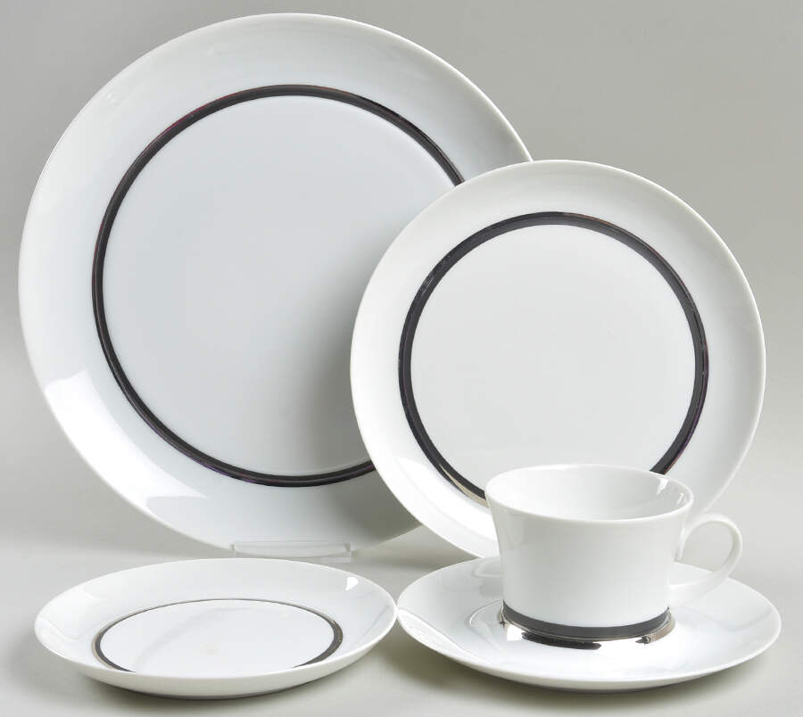 Platino 40 Piece Estate Set by Block-1