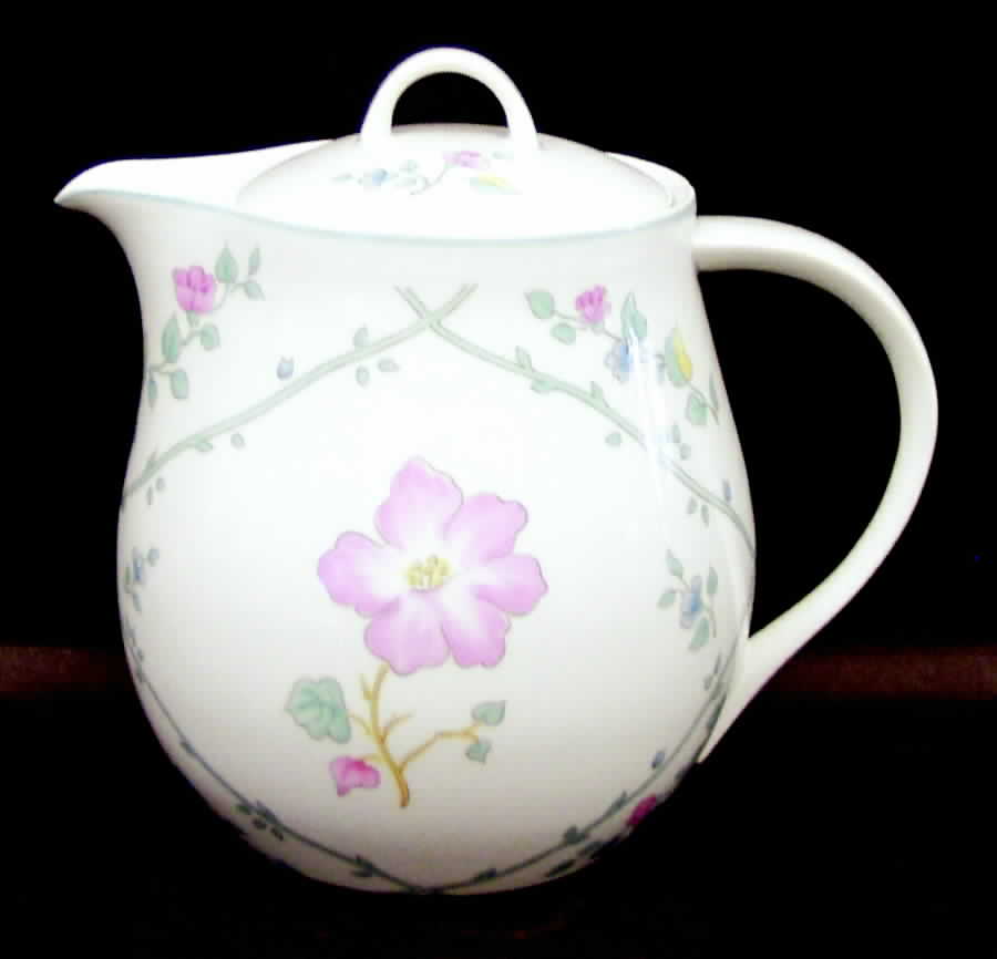 Victoriana Teapot & Lid by Block-1