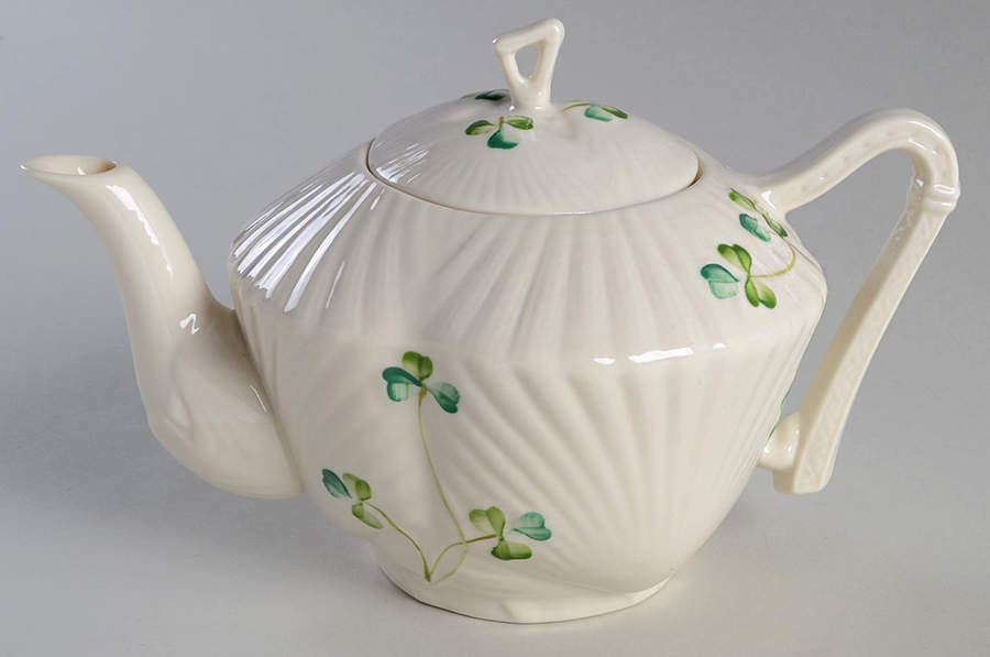 Harp Shamrock Teapot & Lid by Belleek Pottery (Ireland)-1