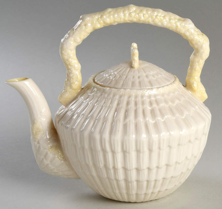 Limpet Yellow Kettle & Lid by Belleek Pottery (Ireland)-1