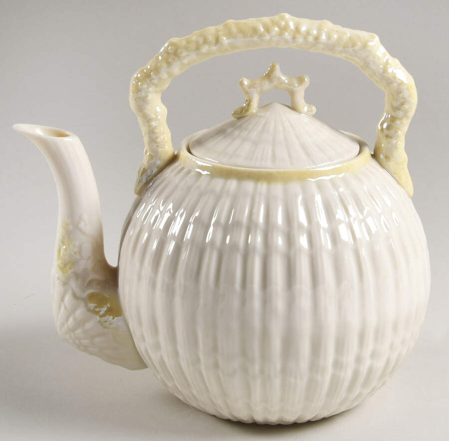 Limpet Yellow Kettle & Lid by Belleek Pottery (Ireland)-1