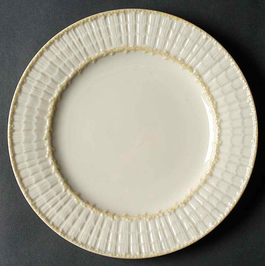 Limpet Yellow Luncheon Plate by Belleek Pottery (Ireland)-1