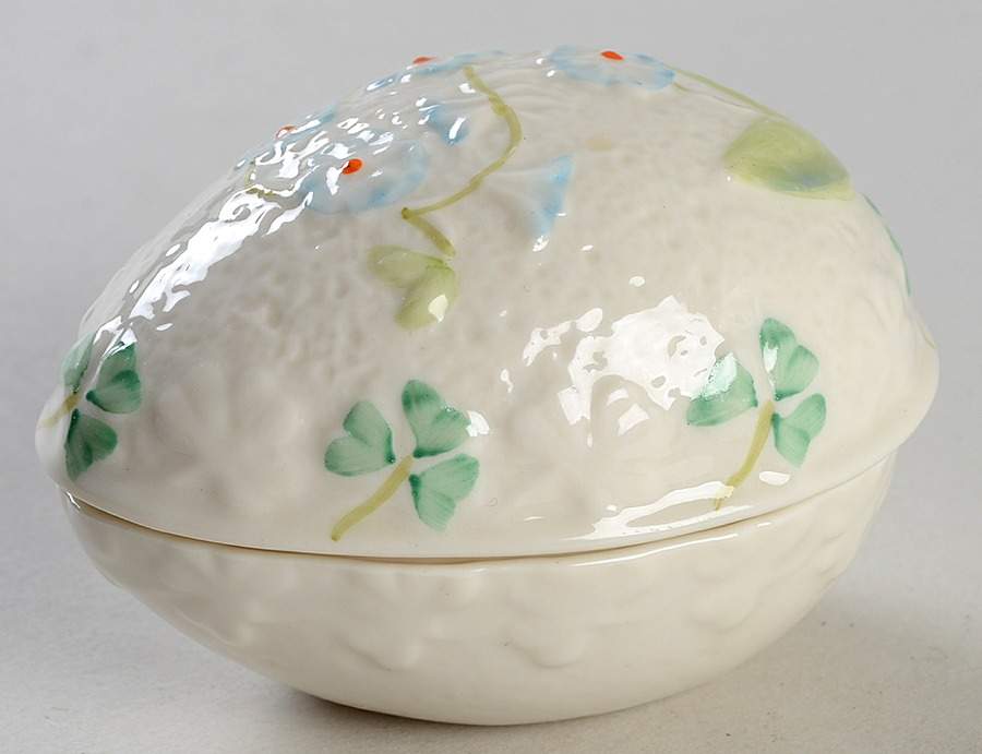 Shamrock Egg Box & Lid by Belleek Pottery (Ireland)-1