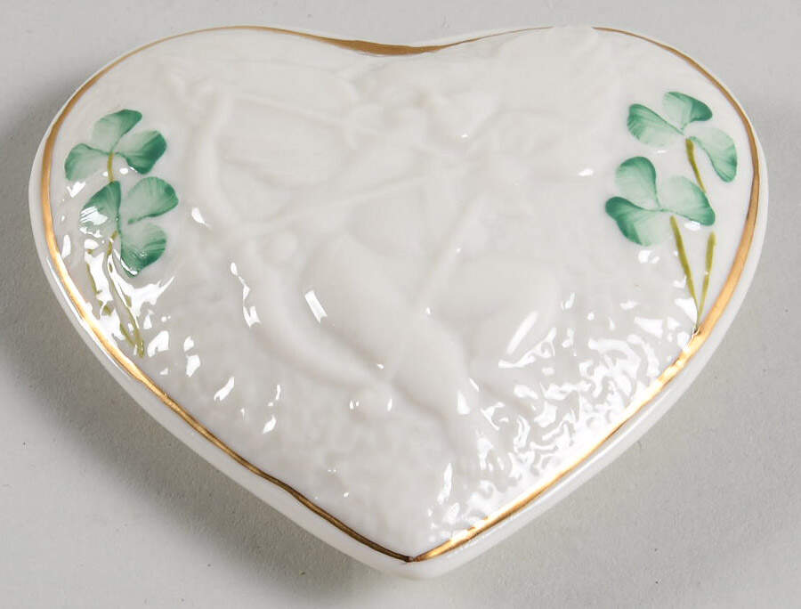 Shamrock Lid for Heart Shape Box by Belleek Pottery (Ireland)-1