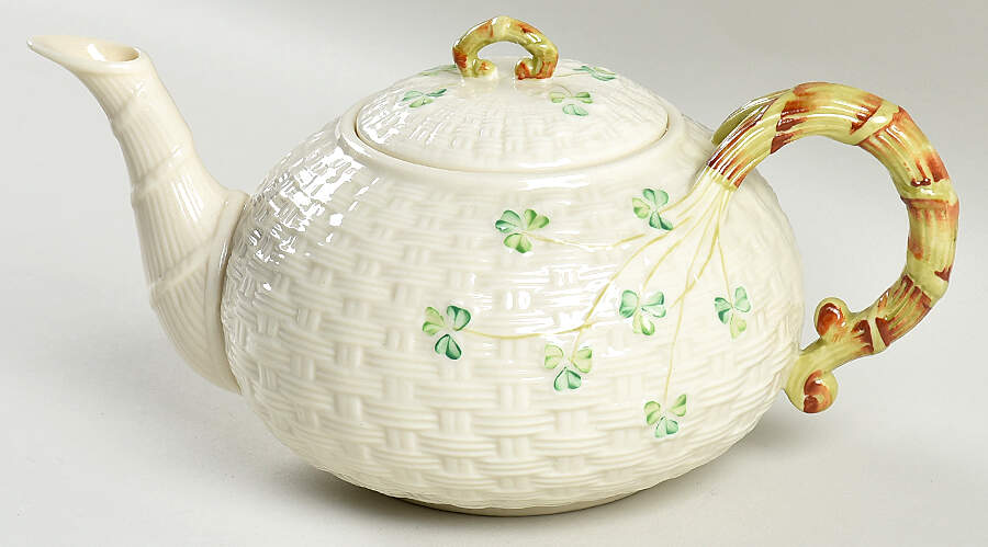 Shamrock Teapot & Lid by Belleek Pottery (Ireland)-1