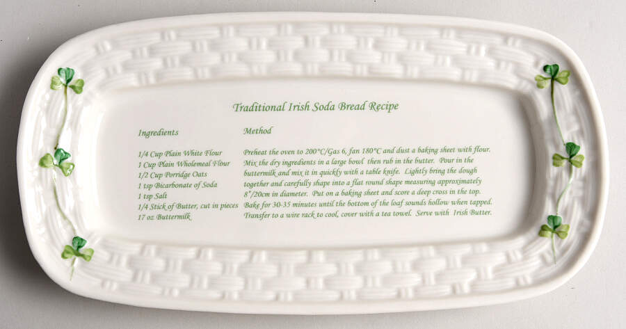 Shamrock Bread Tray by Belleek Pottery (Ireland)-1