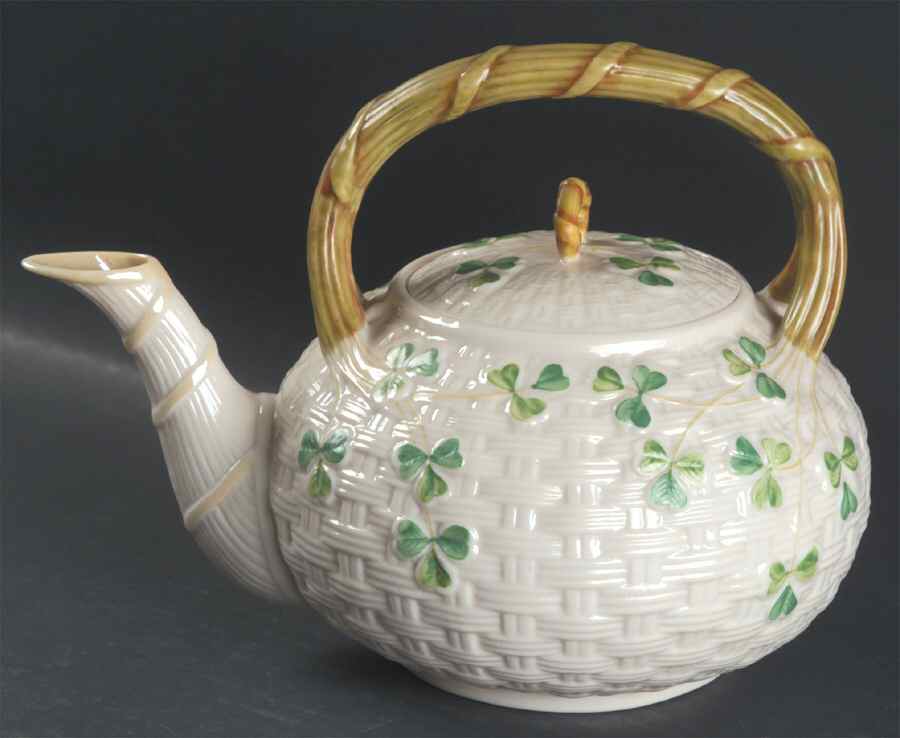 Shamrock Kettle & Lid by Belleek Pottery (Ireland)-1