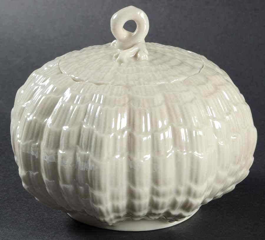 Tridacna White Sugar Bowl & Lid by Belleek Pottery (Ireland)-1
