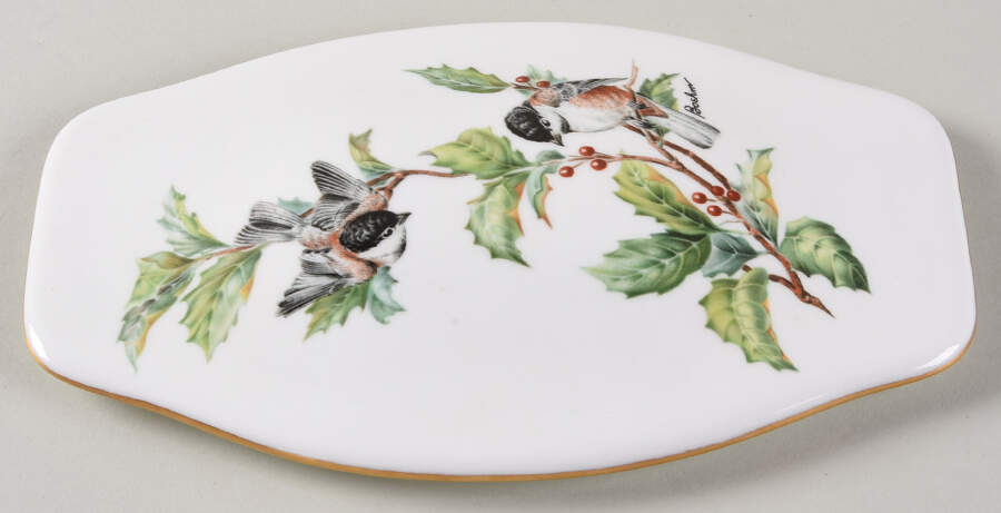 Chickadee & Holly Lid for Oblong Box by Boehm-1