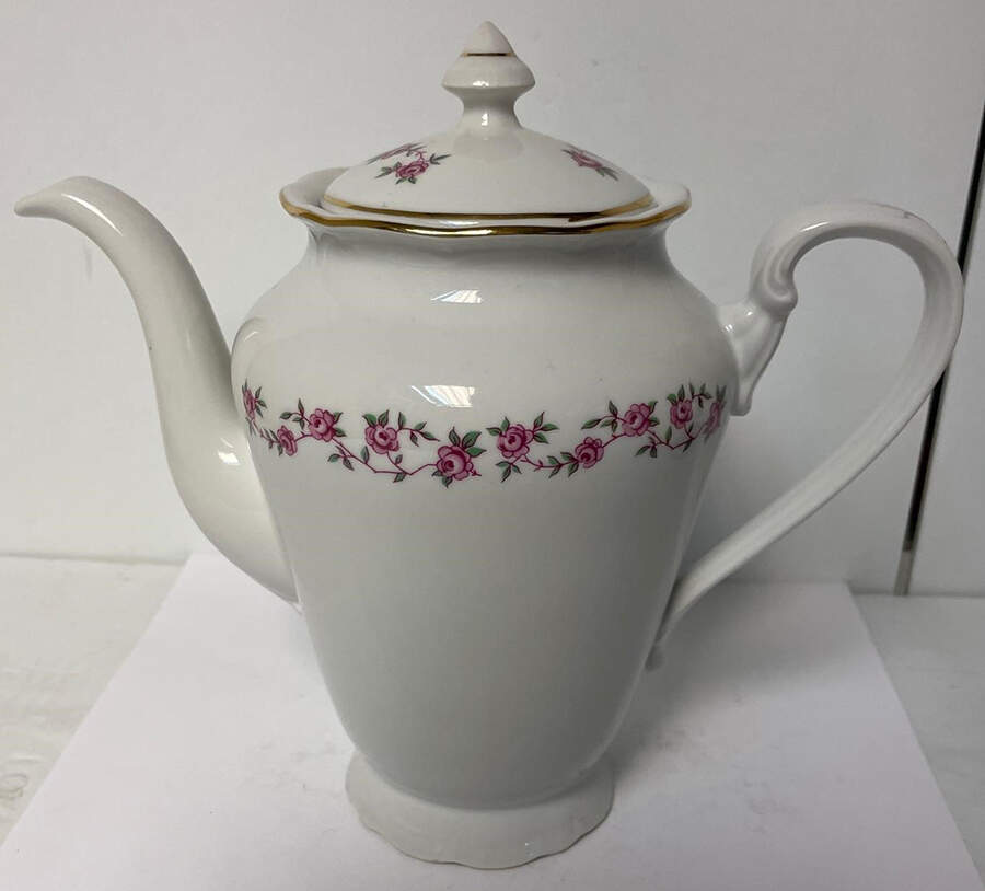 Antoinette Coffee Pot & Lid by Bohemia Ceramic Works-1