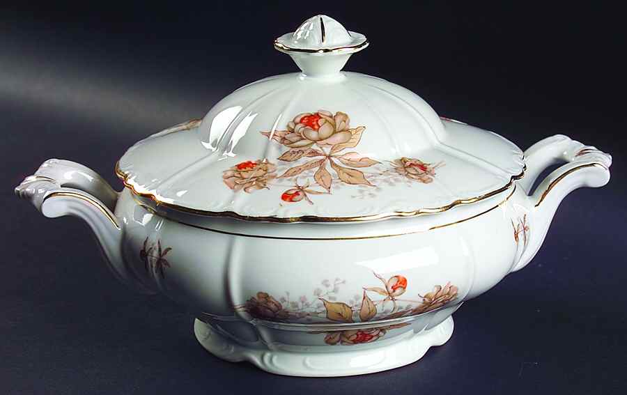 BOH12 Round Covered Vegetable by Bohemia Ceramic Works-1