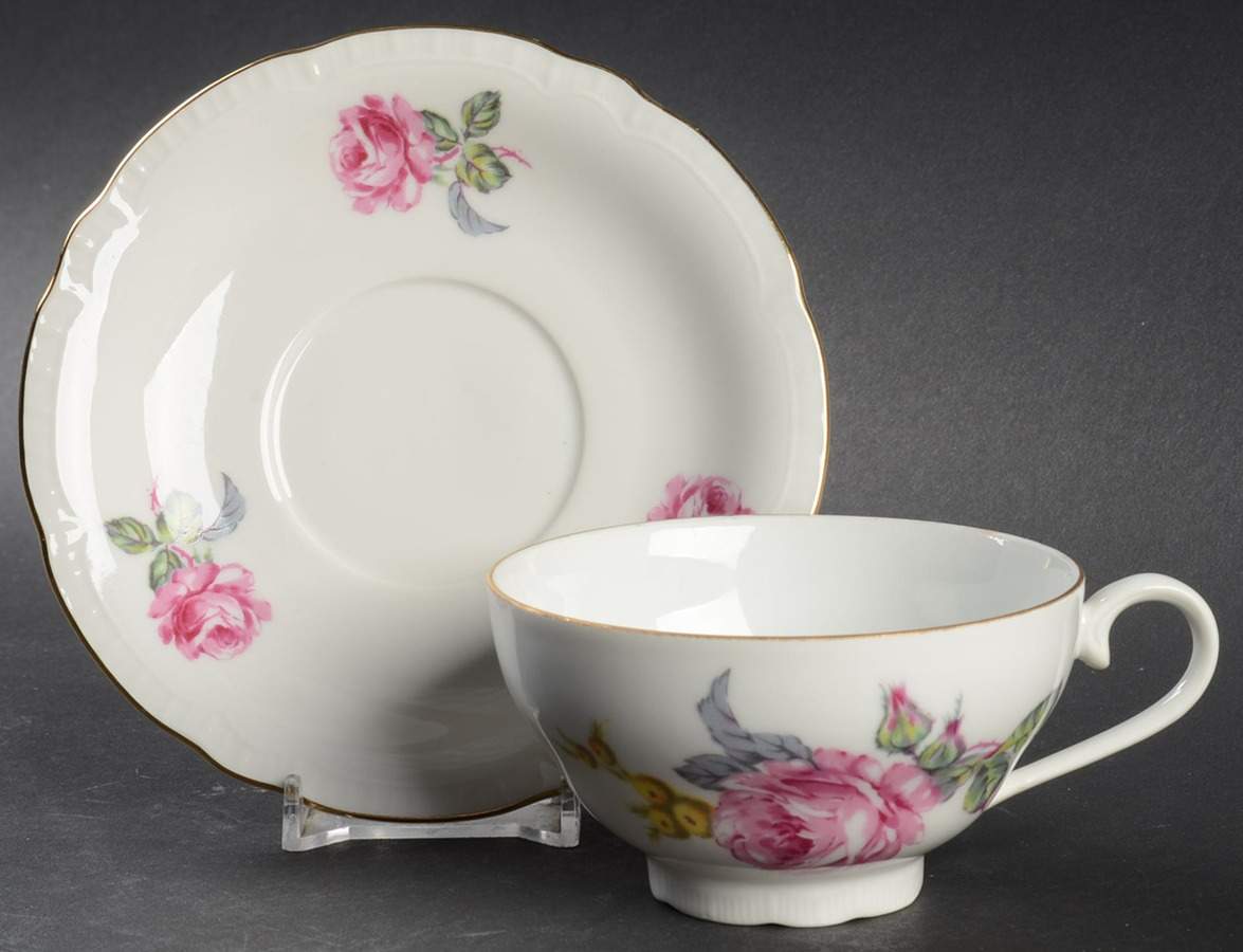 ALT918 Flat Cup & Saucer Set by Altrohlau-1