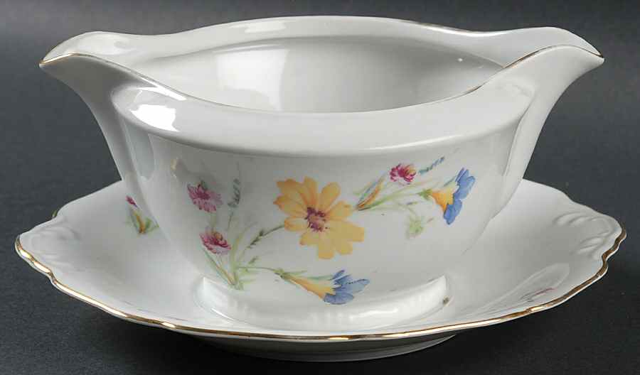 BOH24 Gravy Boat with Attached Underplate by Bohemia Ceramic Works-1