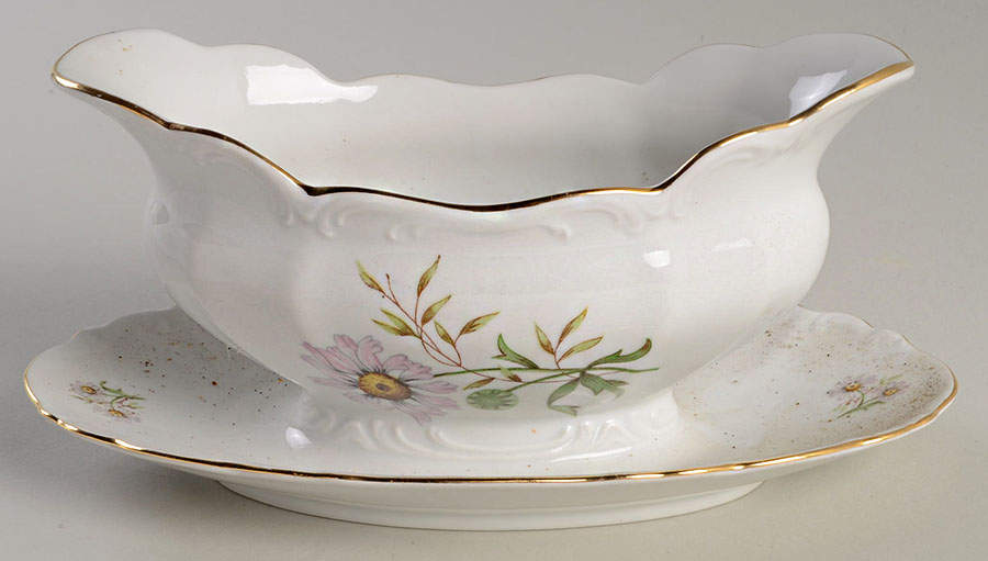 BOH25 Gravy Boat with Attached Underplate by Bohemia Ceramic Works-1