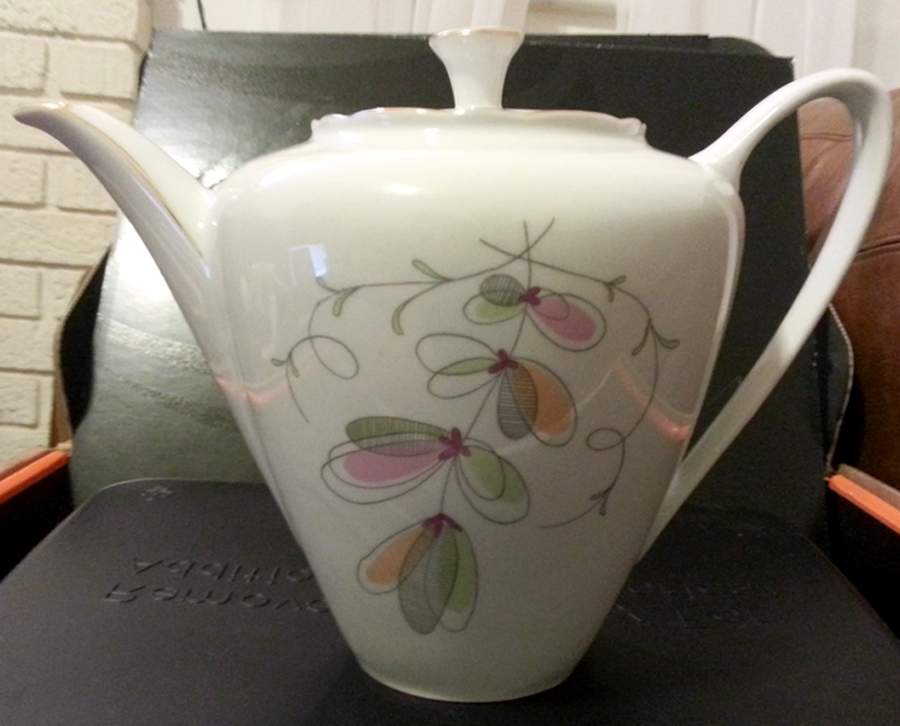 BOH27 Teapot & Lid by Bohemia Ceramic Works-1