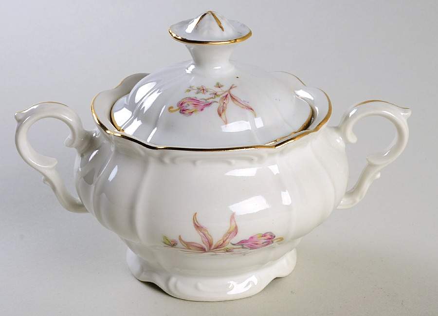 BOH29 Sugar Bowl & Lid by Bohemia Ceramic Works-1