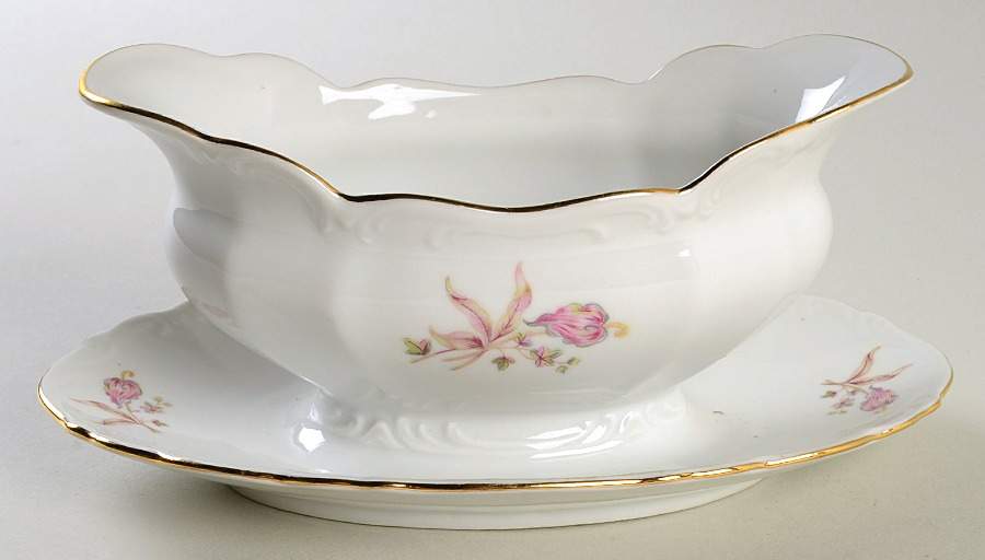 BOH29 Gravy Boat with Attached Underplate by Bohemia Ceramic Works-1