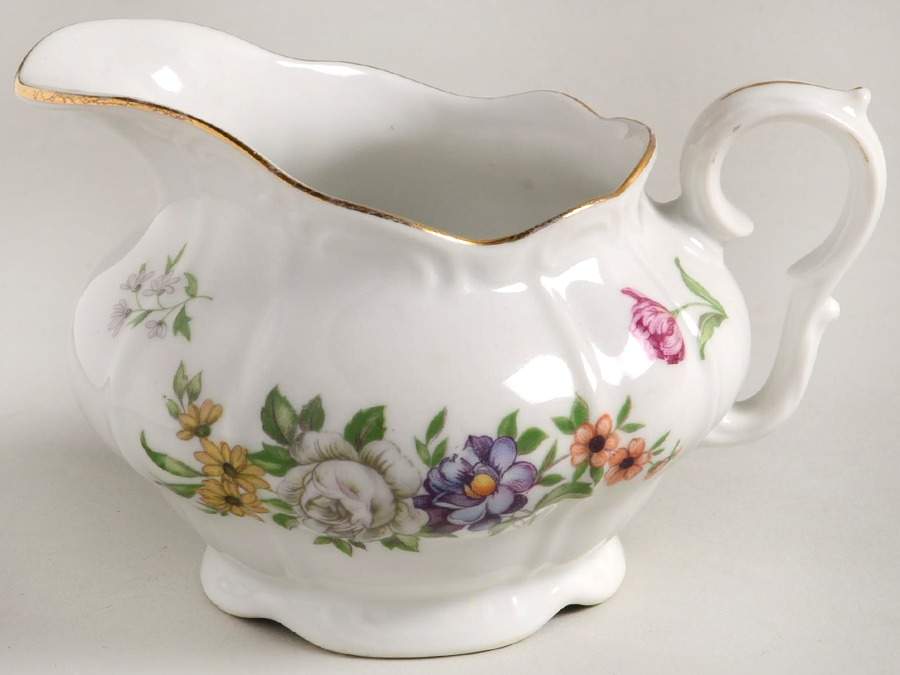 Bouquet (Scroll Edge) Creamer by Bohemia Ceramic Works-1