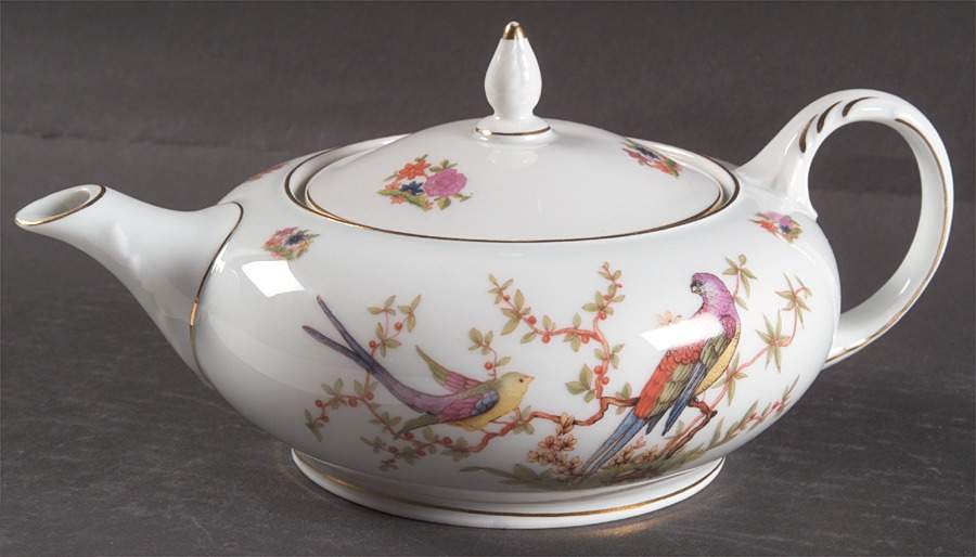 The Eaton Teapot & Lid by Bohemia Ceramic Works-1