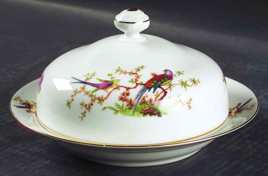 The Eaton Round Covered Butter by Bohemia Ceramic Works-1
