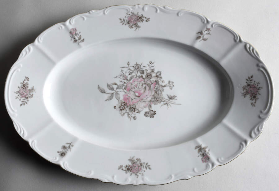 Maria (Embossed Scroll Edge) 15" Oval Serving Platter by Bohemia Ceramic Works-1