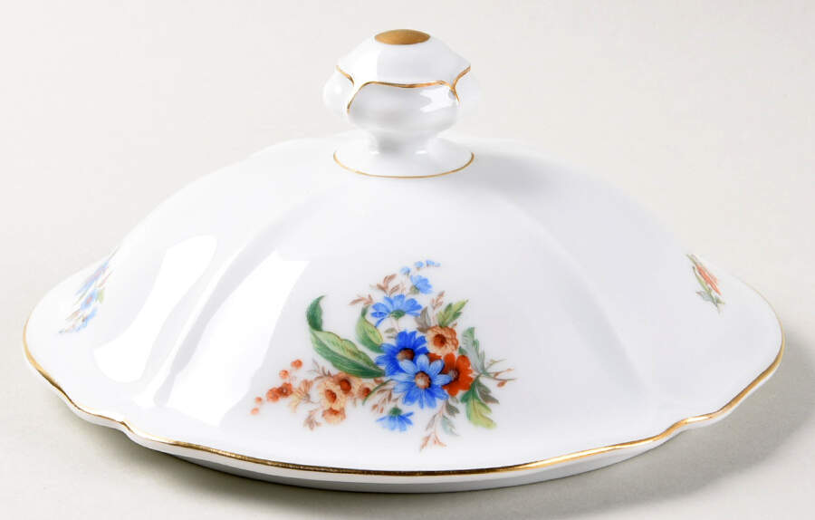 Rhoda Lid for Round Vegetable by Bohemia Ceramic Works-1