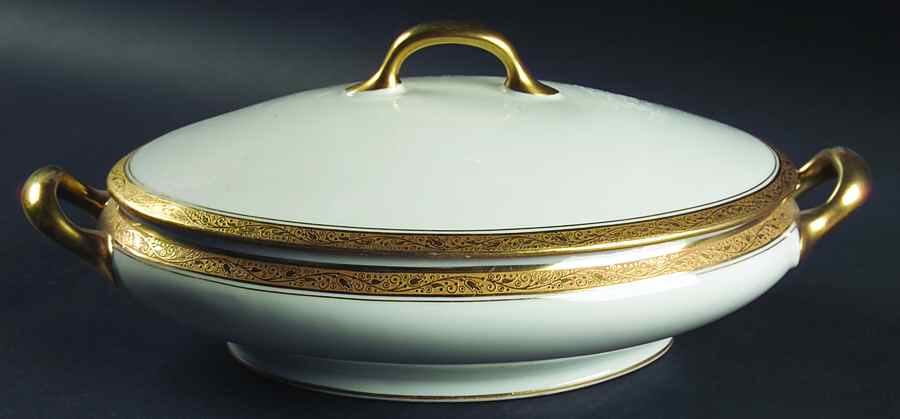 Ivy Oval Covered Vegetable by Jean Boyer (Limoges)-1
