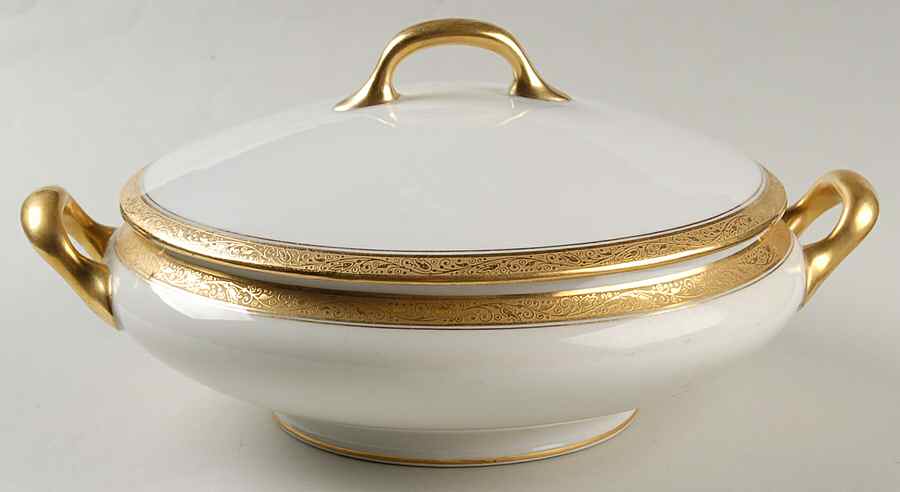 Ivy Round Covered Vegetable by Jean Boyer (Limoges)-1