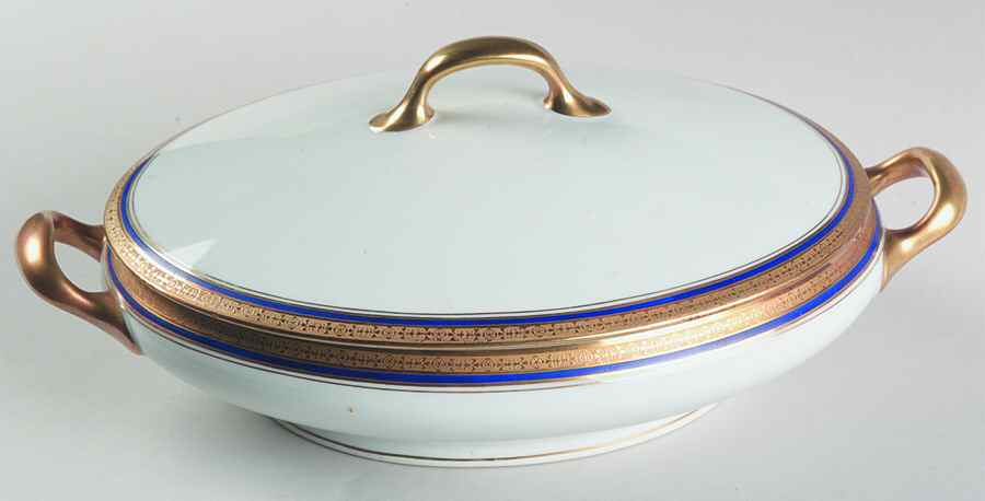Rivoli Oval Covered Vegetable by Jean Boyer (Limoges)-1
