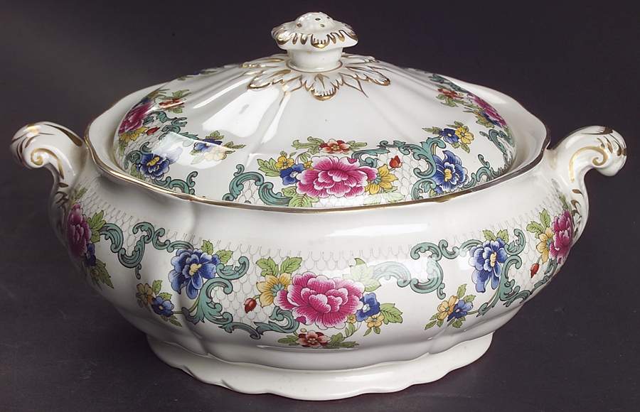 Floradora (Multi Scalloped) Round Covered Vegetable by Booths-1