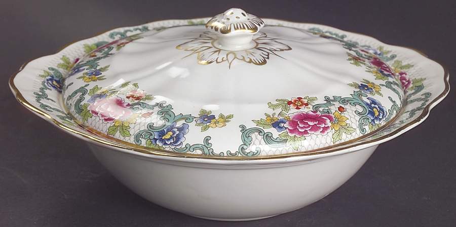 Floradora (Multi Scalloped) Round Covered Vegetable by Booths-1
